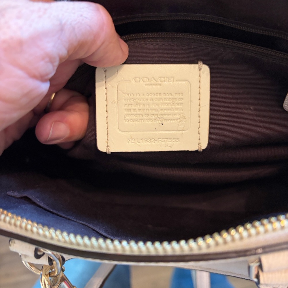 🌲 Coach Sierra Satchel Crossbody bag In Ivory Crossgrain Leather - Picture 10 of 12